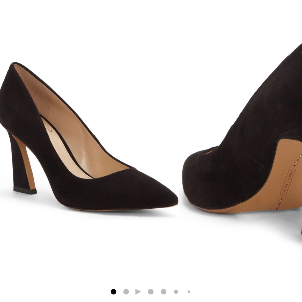 Vince camuto pointed toe pump. Size 9